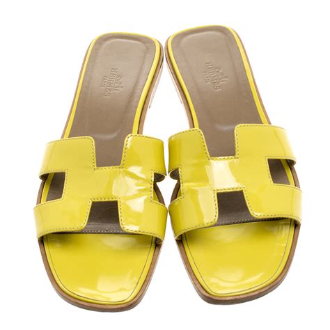 yellow hermes slides